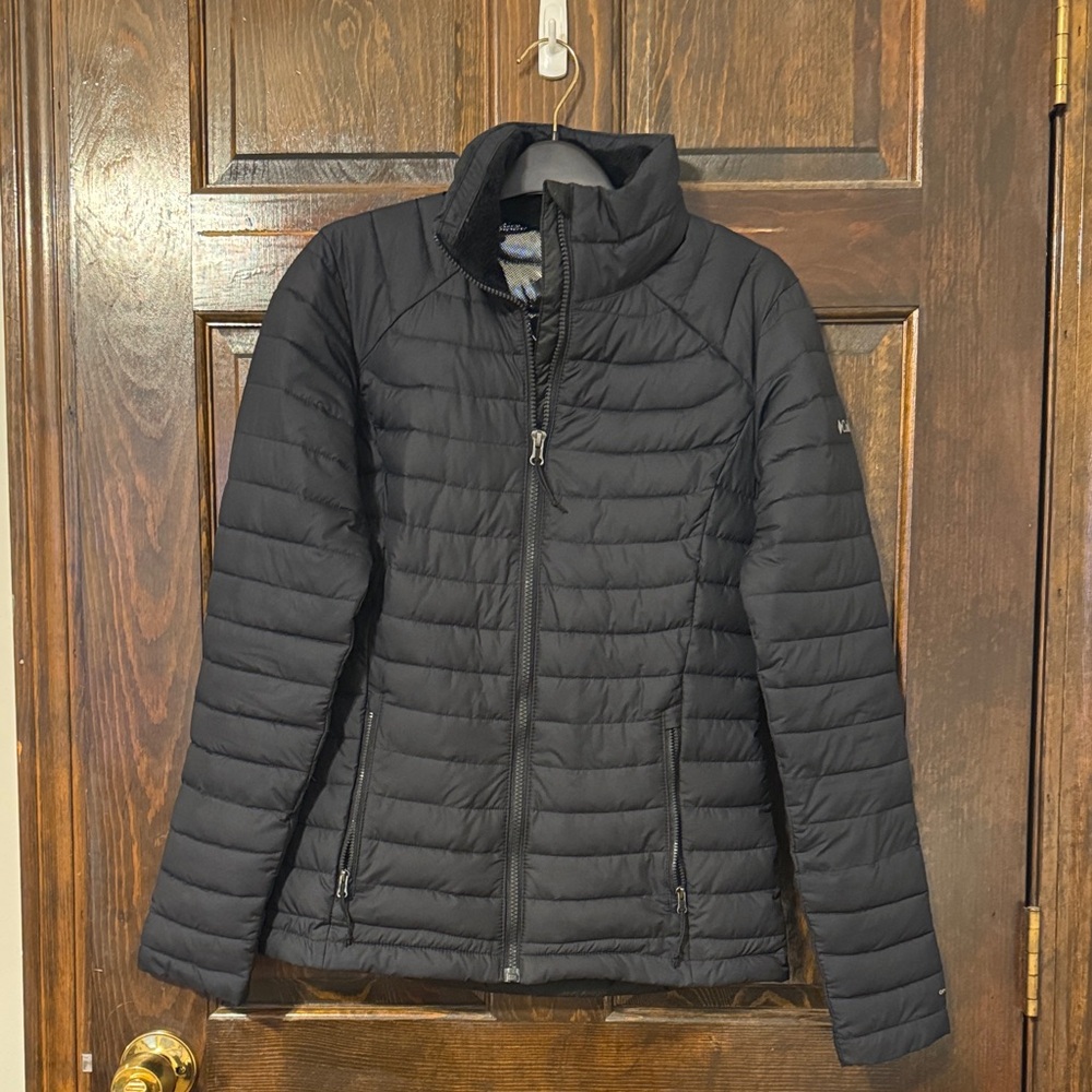 Women's Black Quilted Puffer Jacket